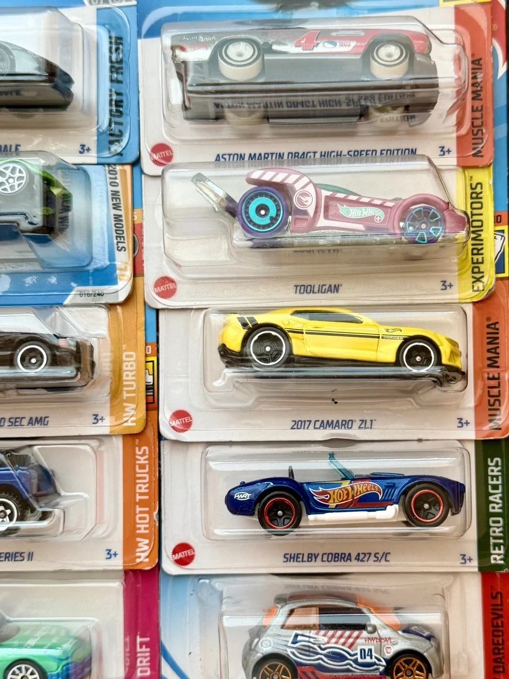 Buy one set, get the other for 5.00! Hot Wheels Lot of 10 Die-Cast Cars Ferrari